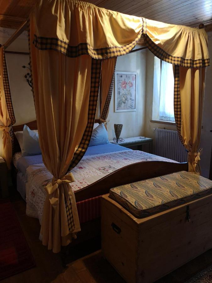 Bed and Breakfast East Wind Медеа Экстерьер фото